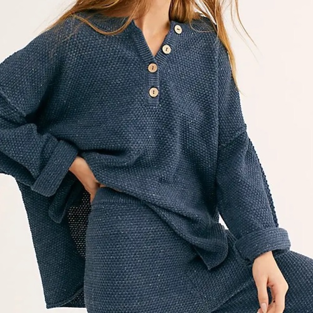 Hailee Sweater Set in Navy Blue